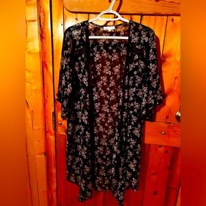 Emory Park - Landry Crochet Trim Open Front Woven top